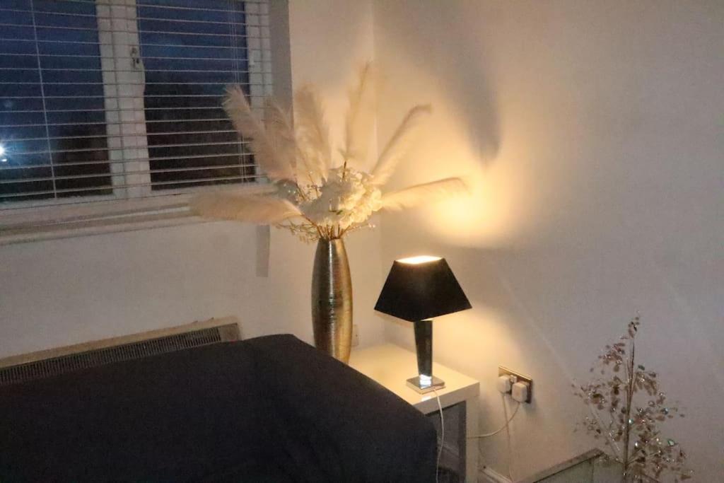 Skyline Haven - Modern 2br Free Parking & 4ktv * Londres